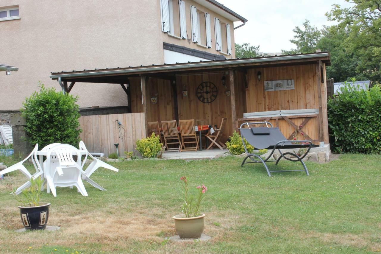 Maison Le Barrage Saint-Gervais-dʼAuvergne Kültér fotó